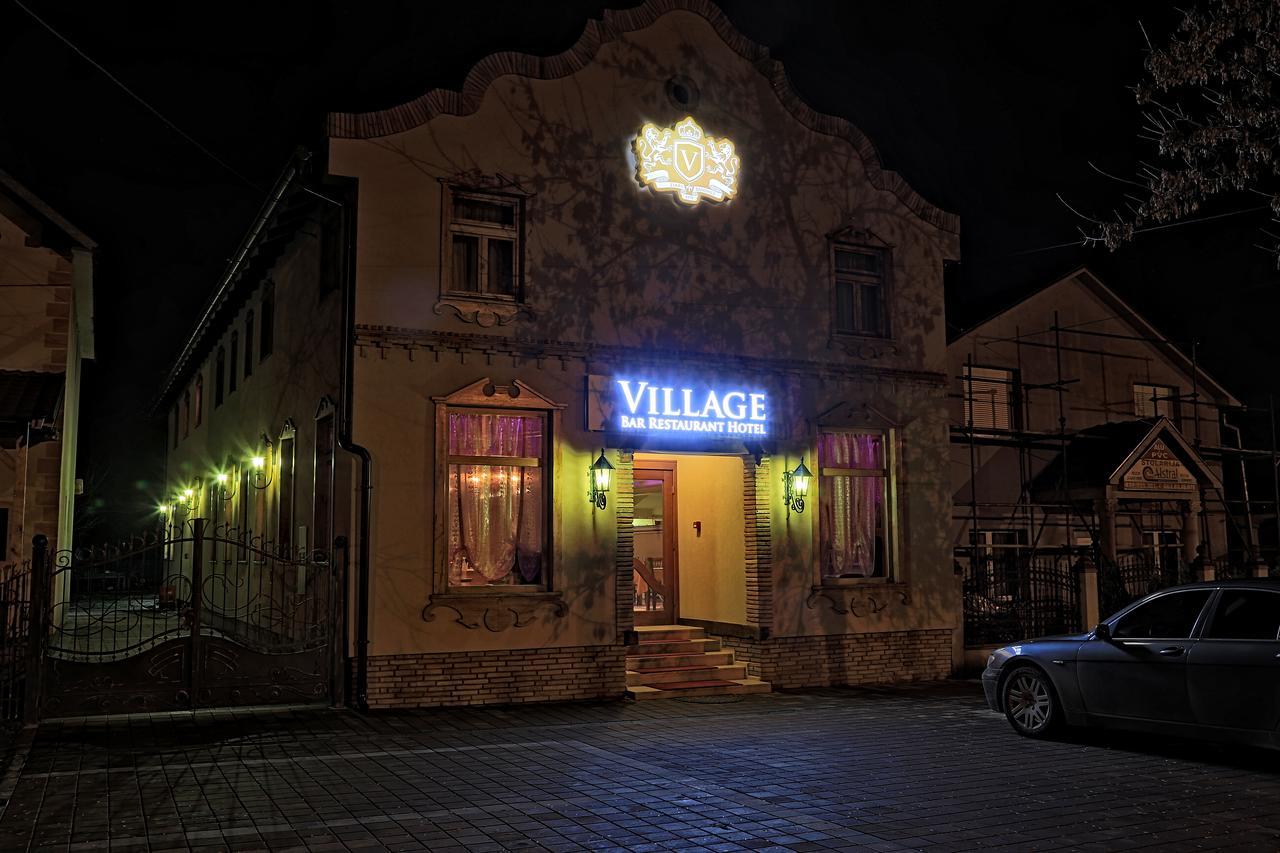 Hotel Village Stari Banovci 外观 照片